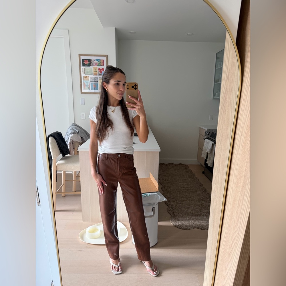 Wilfred Aritzia Brown Faux Leather Pants Size 2 – Straight Leg Vegan Leather